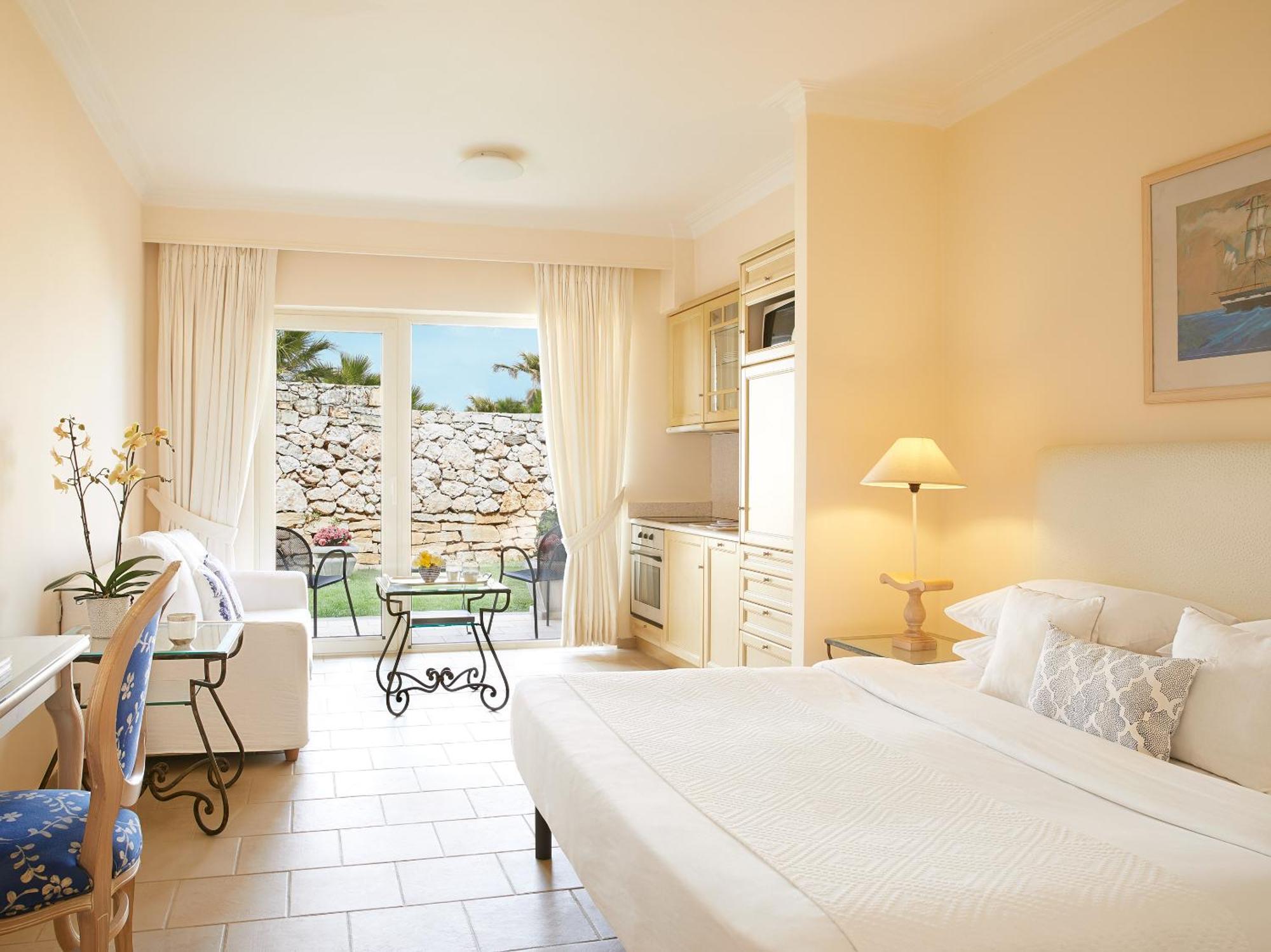 Appartamento Familiare Casa Marina con Piscina e Vista Giardino